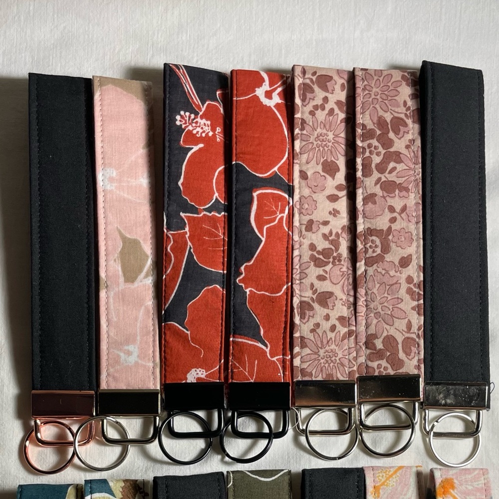 ACACIA REPURPOSED WRISTLETS
